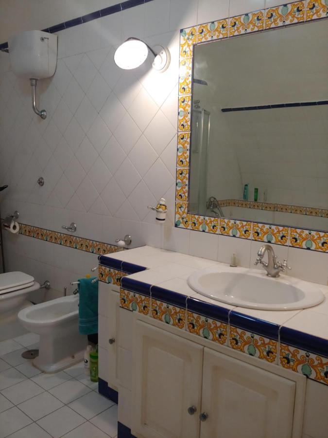 Hotel La Casa Di Francesca Napoli Esterno foto